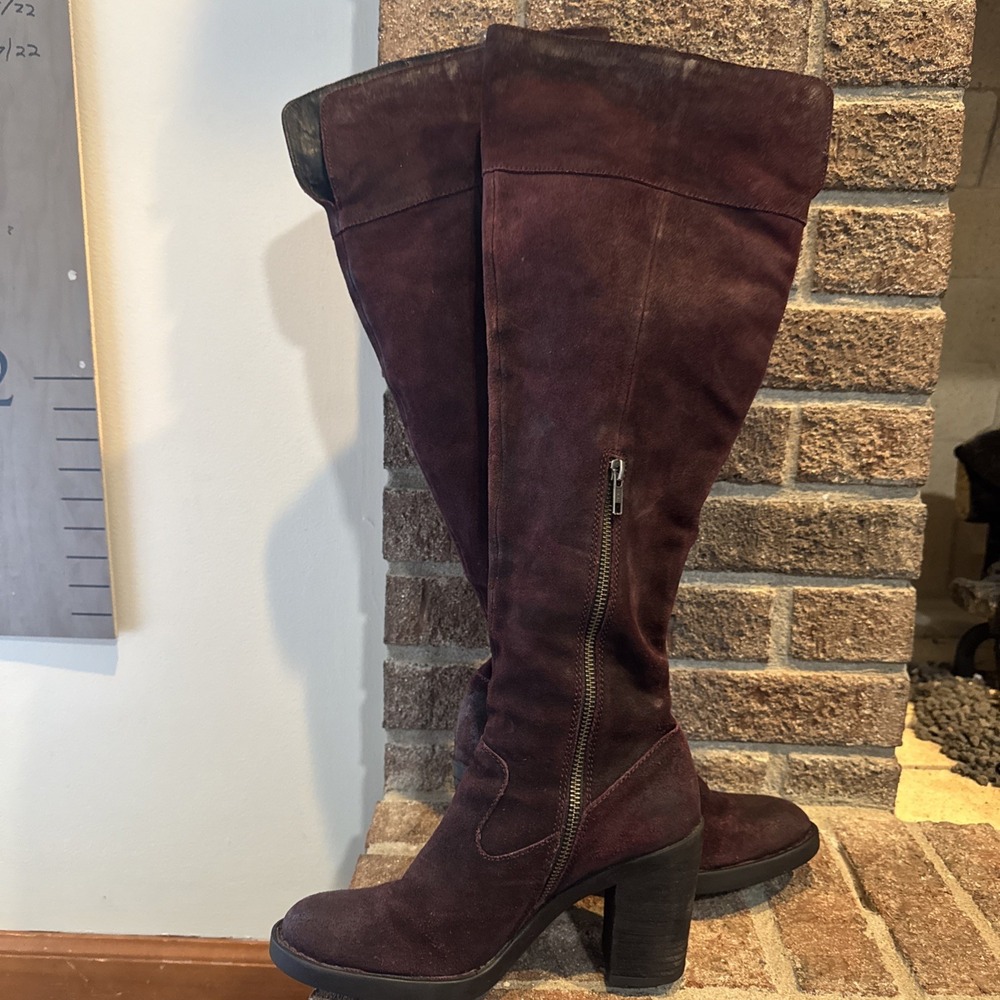 Born Over The Knee Suede Leather Block Heel Boots Women's Sz 7 Dark Red - Picture 3 of 16